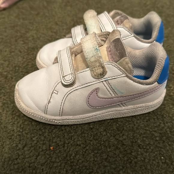 Vintage toddler Nike sneakers size 8C - Picture 1 of 6